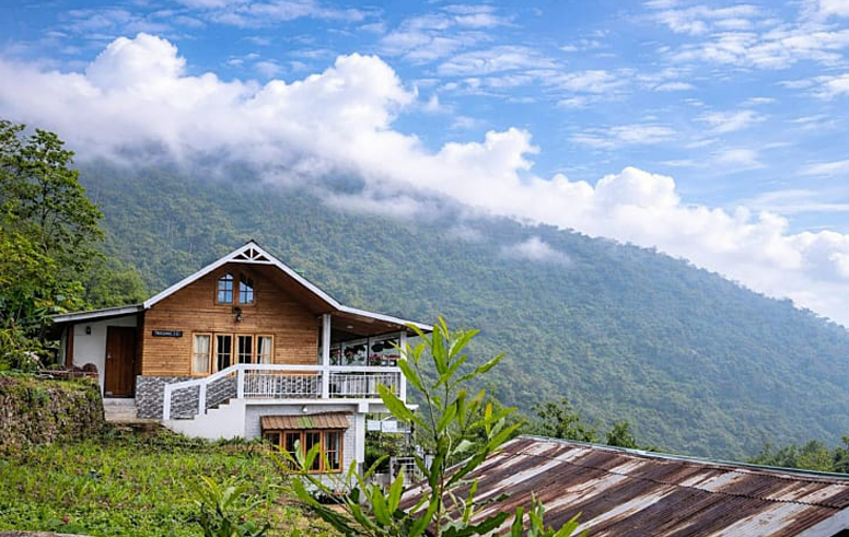 Best Homestay, Best Hotel, Best offbeat location in Delo Park, Daragaon, Dalapachan Khasmahal, Ramdhura, Icche Gaon, Burmaik, Sillery Gaon, Kalimpong